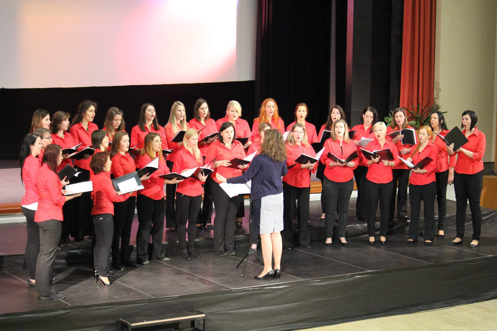 29. 11. 2014 Mezinárodní festival adventní a vánoční hudby s Cenou Petra Ebena